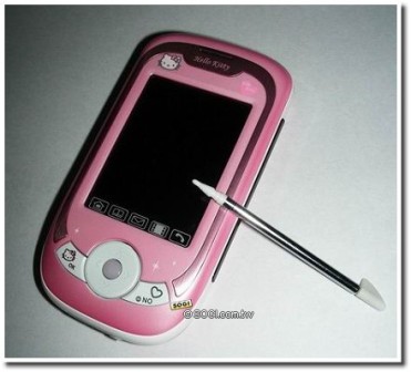 hello-kitty-touchscreen-phone-2.jpg